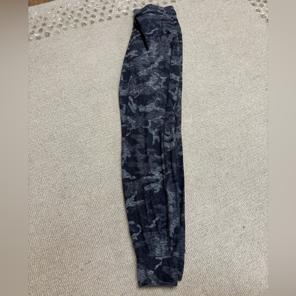 Lululemon Camo Joggers - Picture 1 of 4